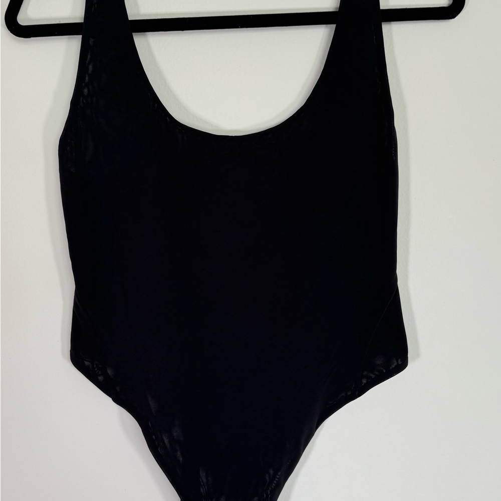 Lululemon Nulu Mesh Scoop Back Bodysuit Size L Black Low Back Fitted